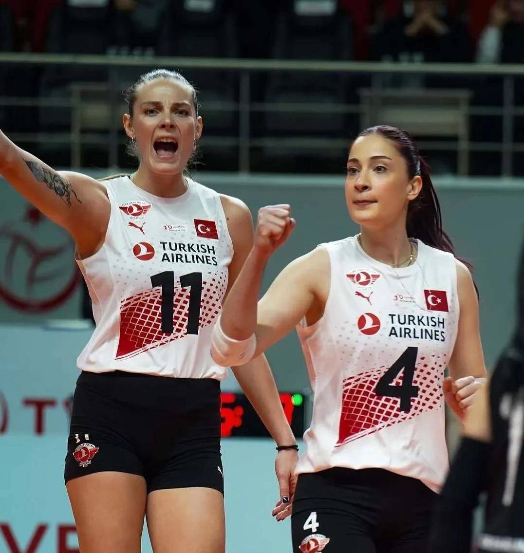 土耳其队力挫强敌晋级欧锦赛资格赛的简单介绍