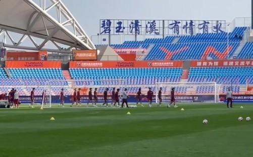 关于沙尔克矿工军团将在主场迎接挑战的信息