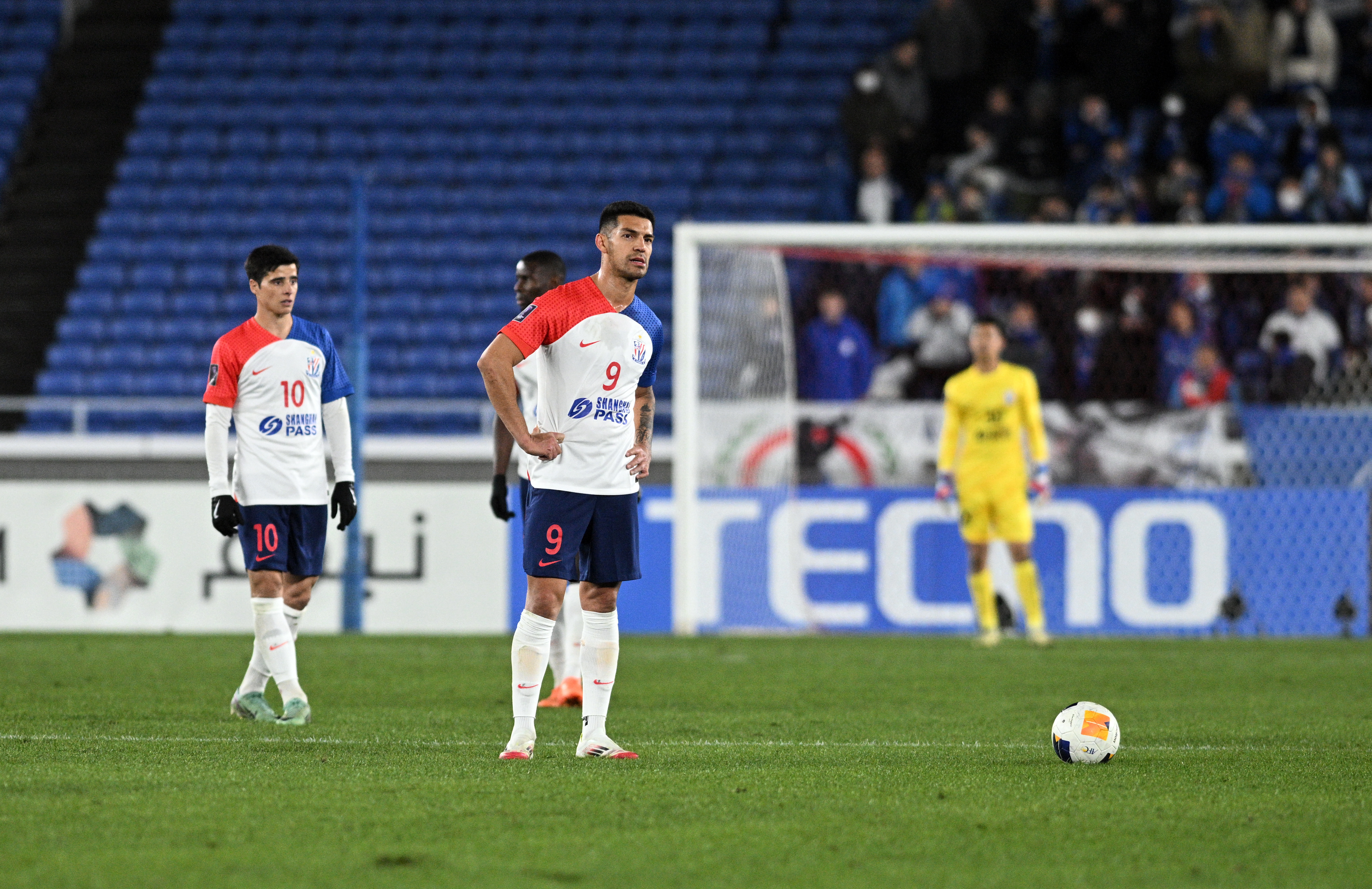 关于横浜FC遭遇连败，小组出线形势堪忧的信息