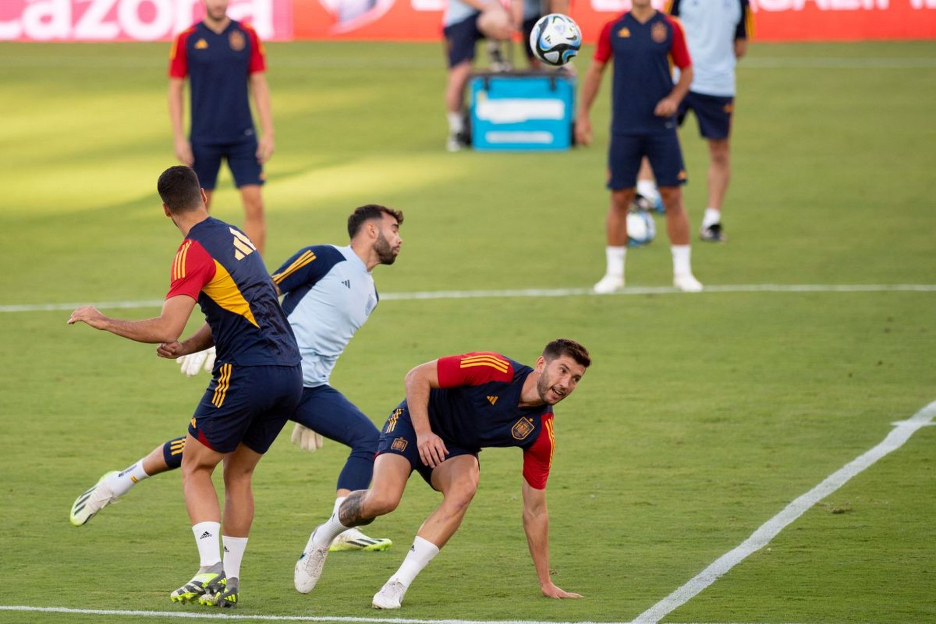 格鲁吉亚挑战瑞士，欧预赛燃情开赛的简单介绍