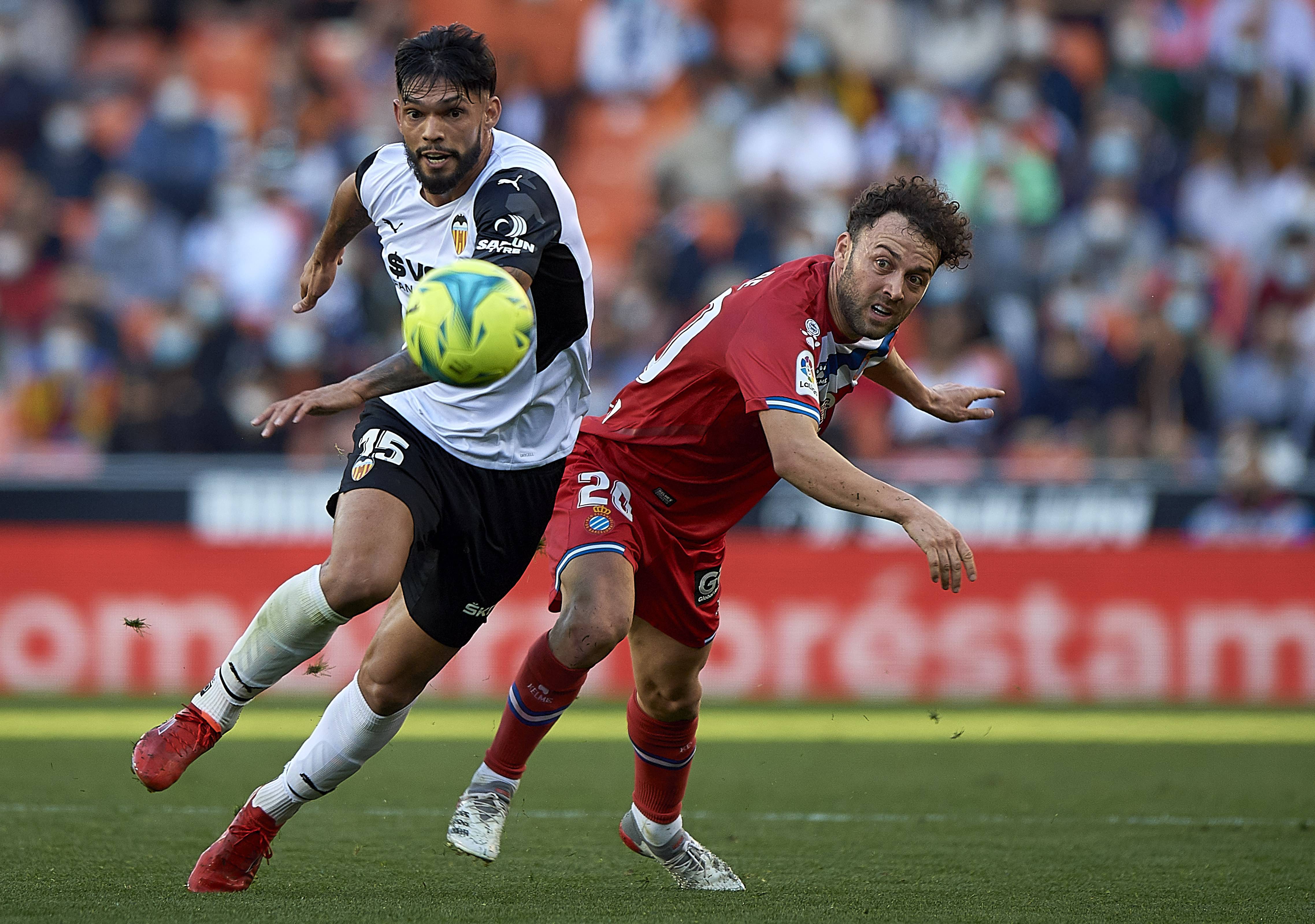 开云体育入口-比利亚雷亚尔客场取得不败战果