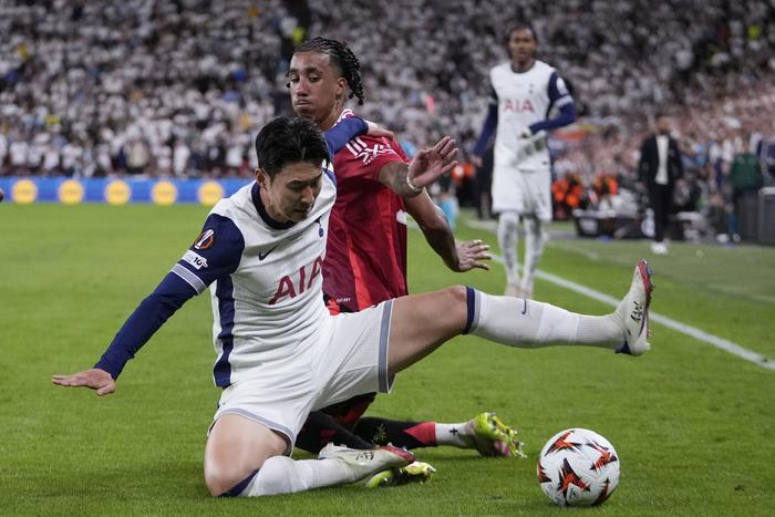 开云体育下载-纵横赛场的球员以顽强拼劲夺得联赛胜利的简单介绍