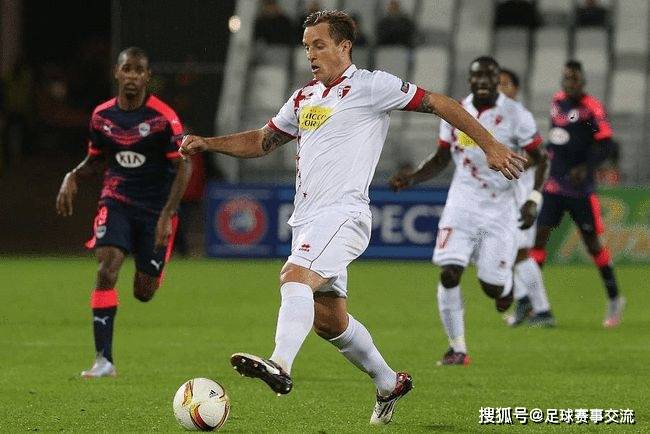 包含阿尔巴尼亚与安道尔展开激烈角逐的词条