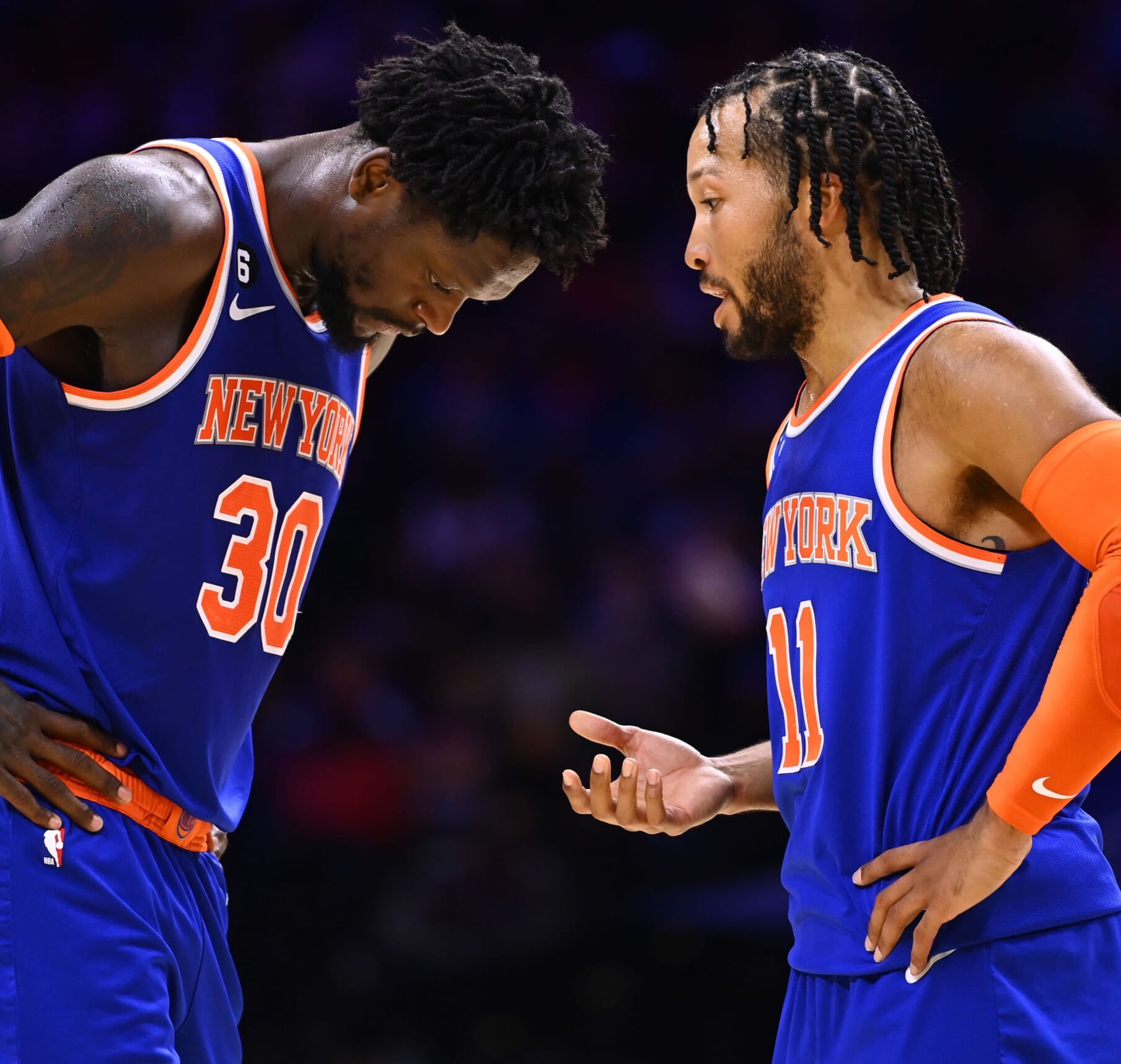 开云体育官网-国际足球焦点对决，球场上势均力敌