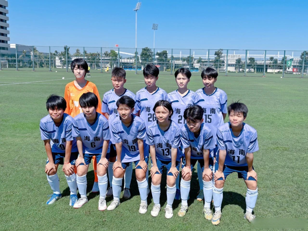 开云体育下载-一触即发：女足比赛球员强势出击的简单介绍