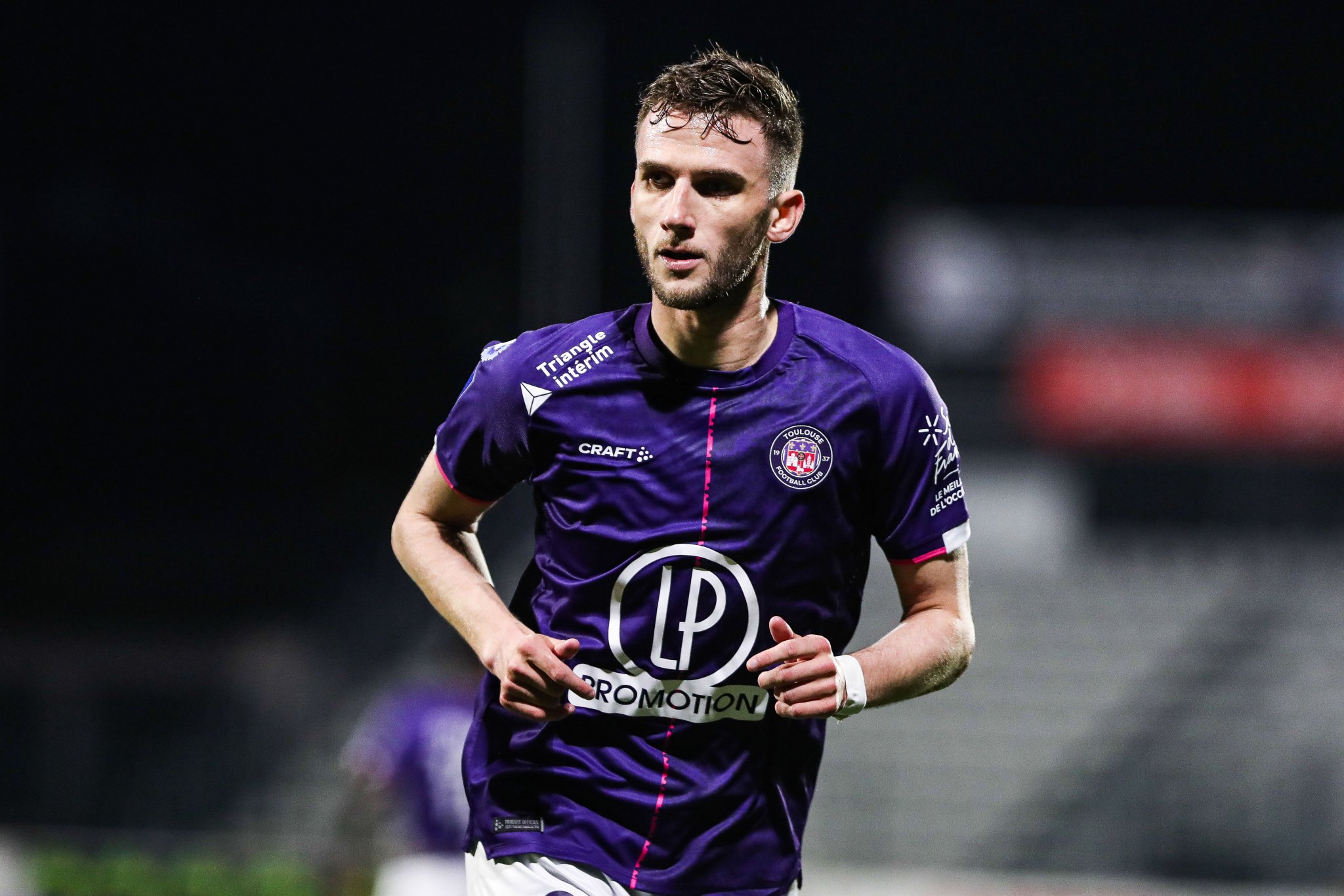 阿雅克肖队员因伤缺席关键比赛