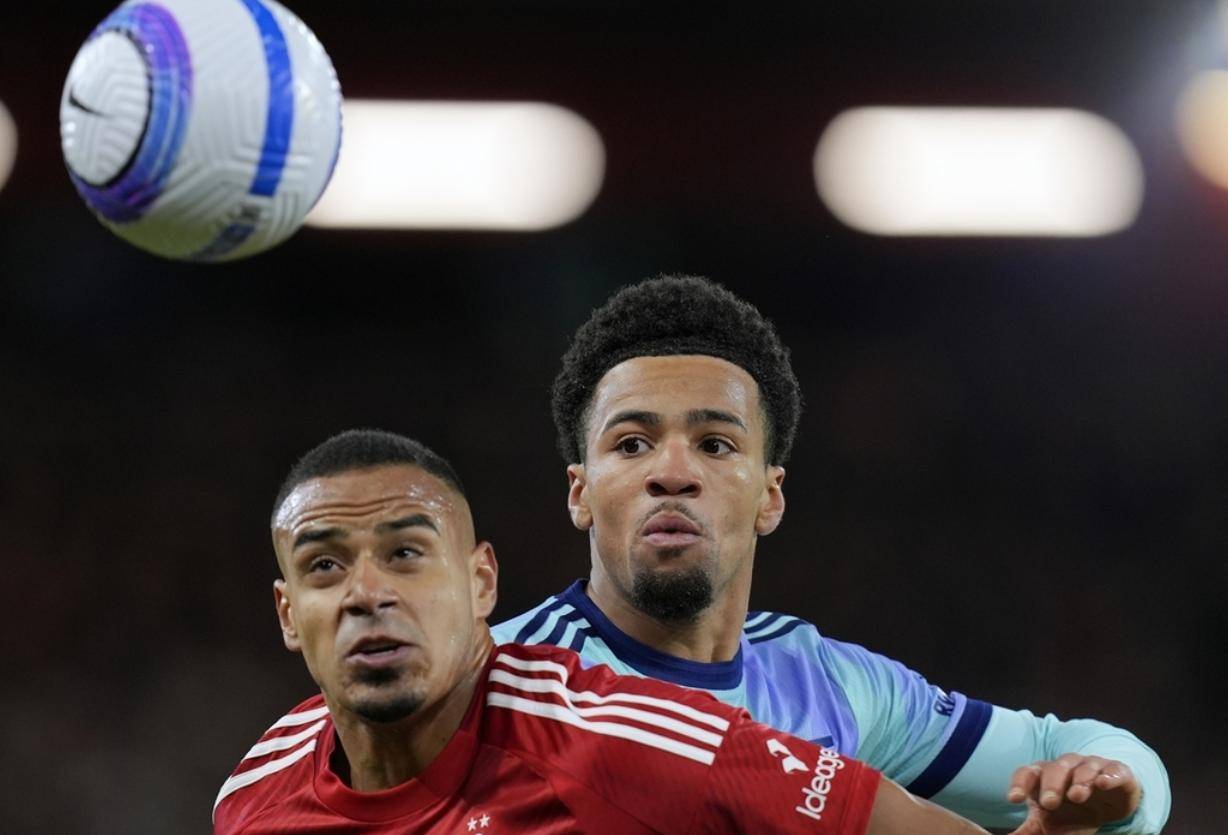 开云体育中国-阿森纳主场不敌强敌，遭遇失利