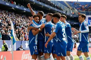 瓦拉多利德战平卡达加斯，难分伯仲的简单介绍