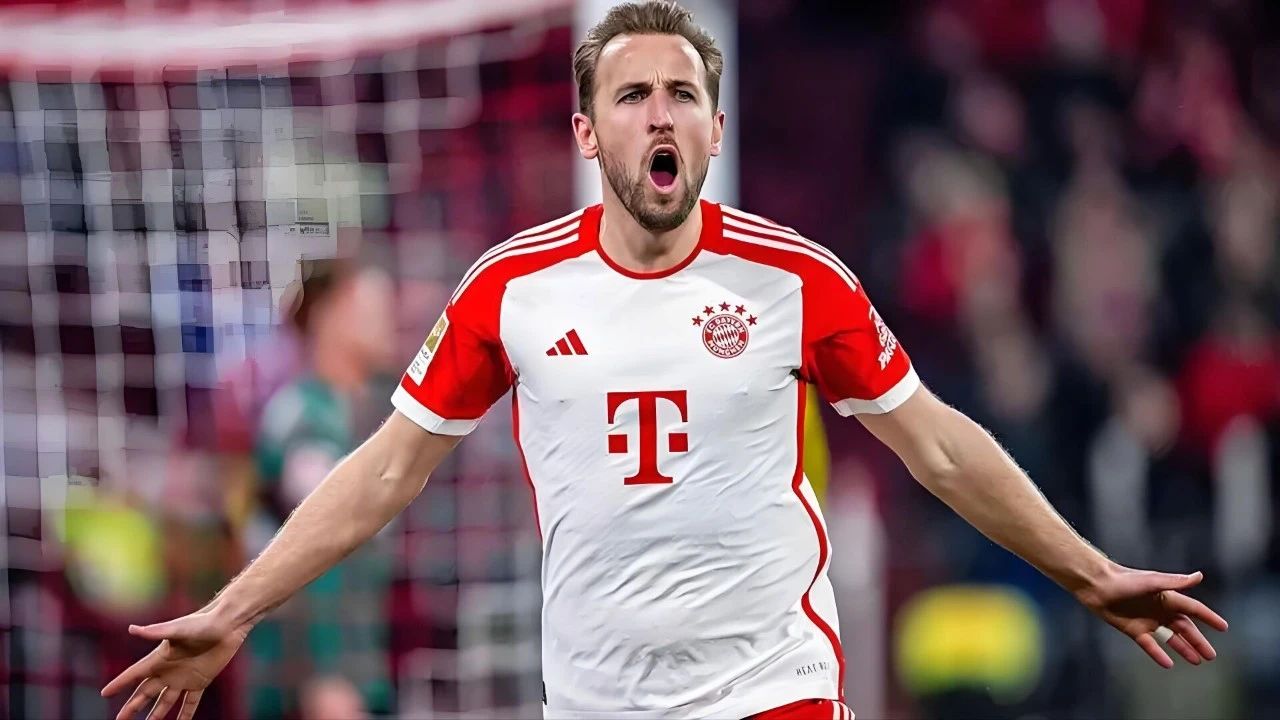 拜仁慕尼黑主场战平法兰克福，联赛积分暂居榜首的简单介绍