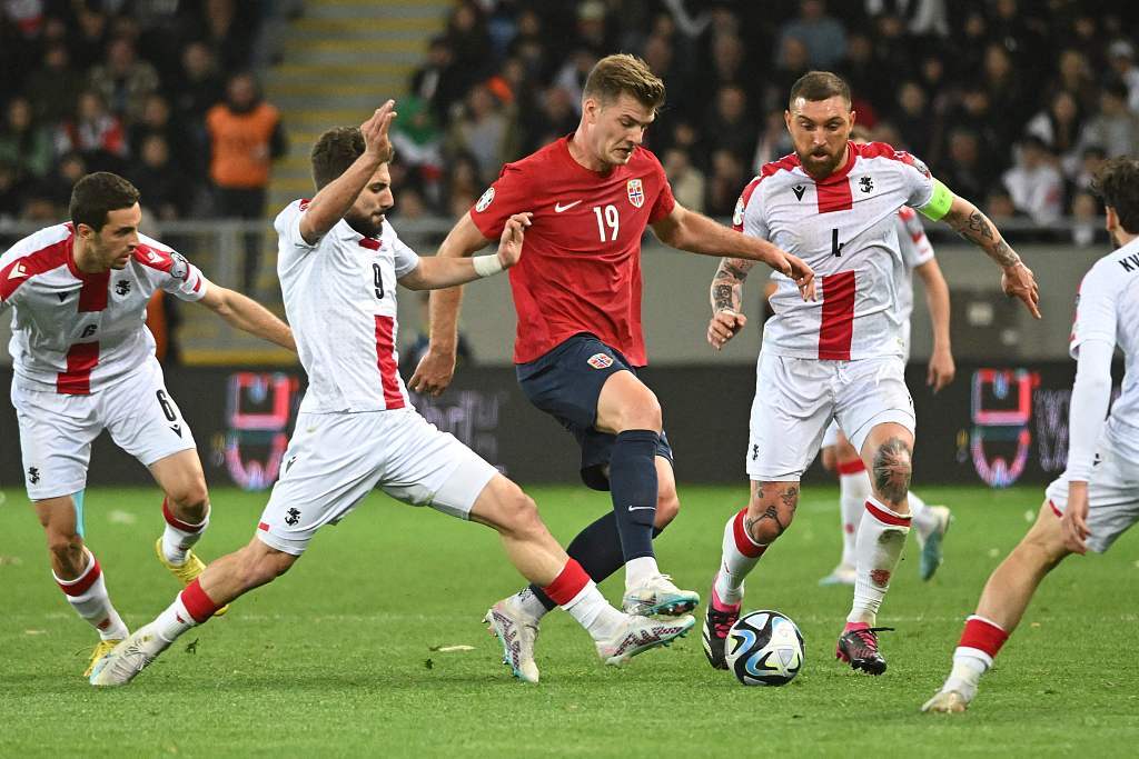 爱沙尼亚挑战罗马尼亚，备战欧锦赛