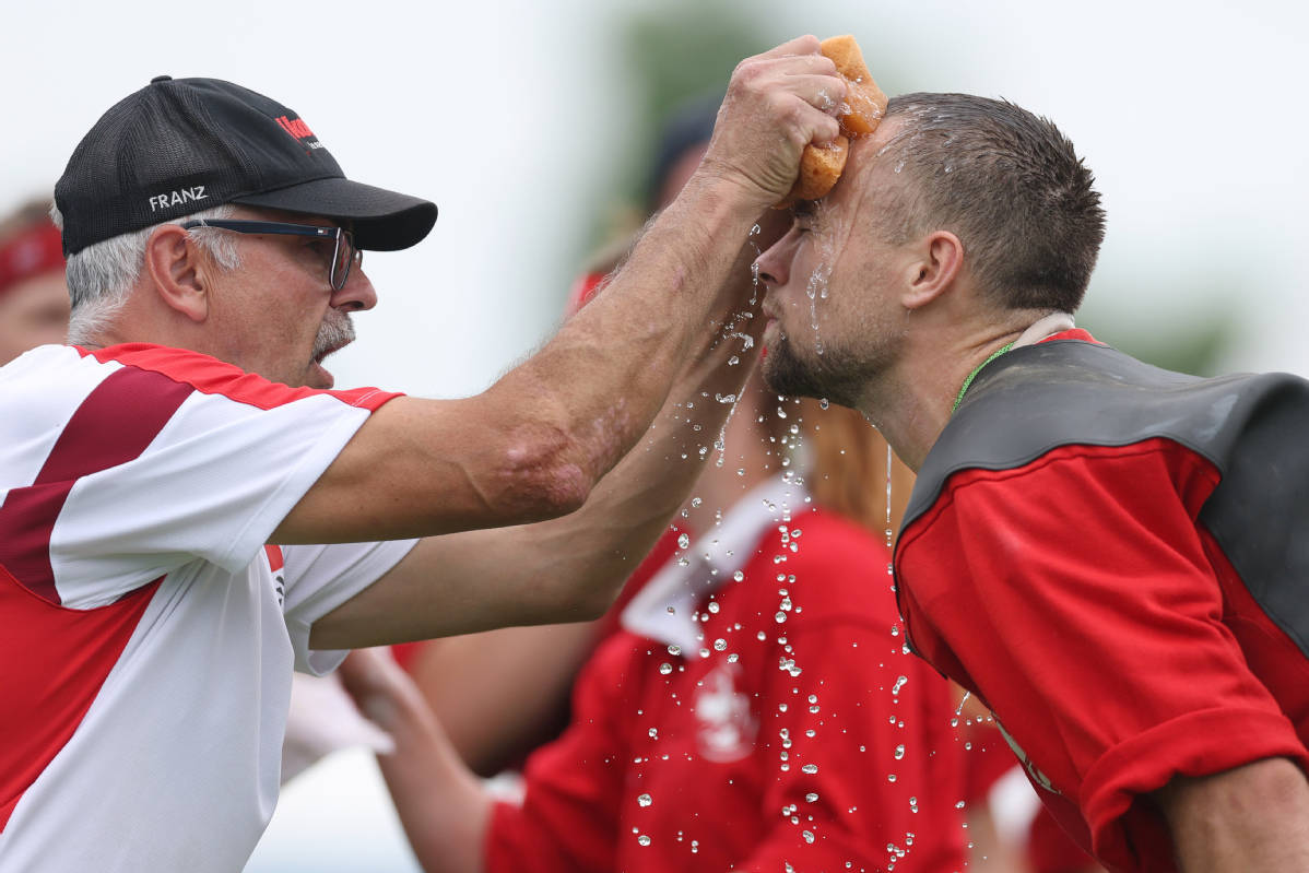 瑞士队员表现出色取得胜利