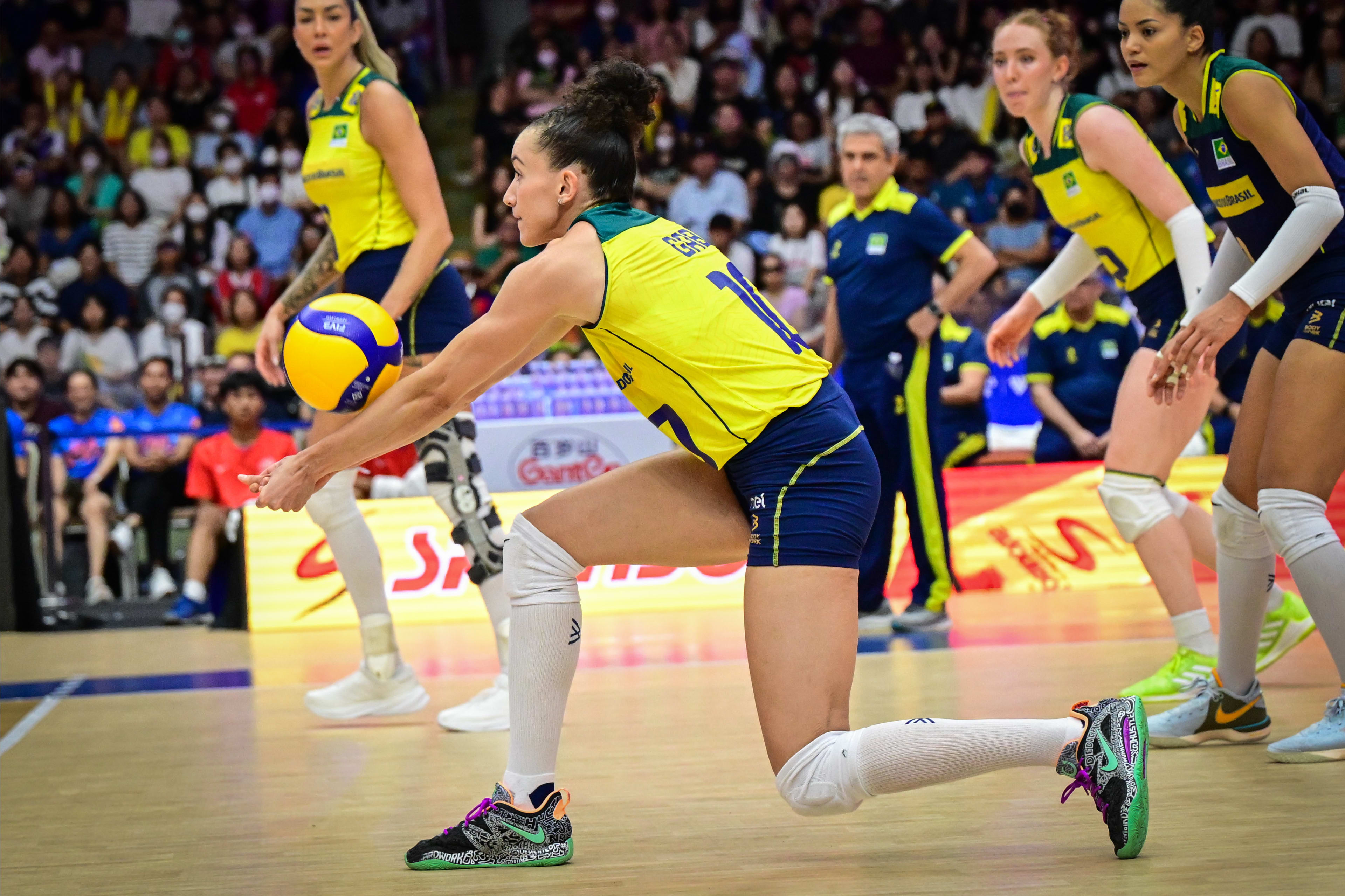 开云体育-巴西女排队员连胜晋级半决赛