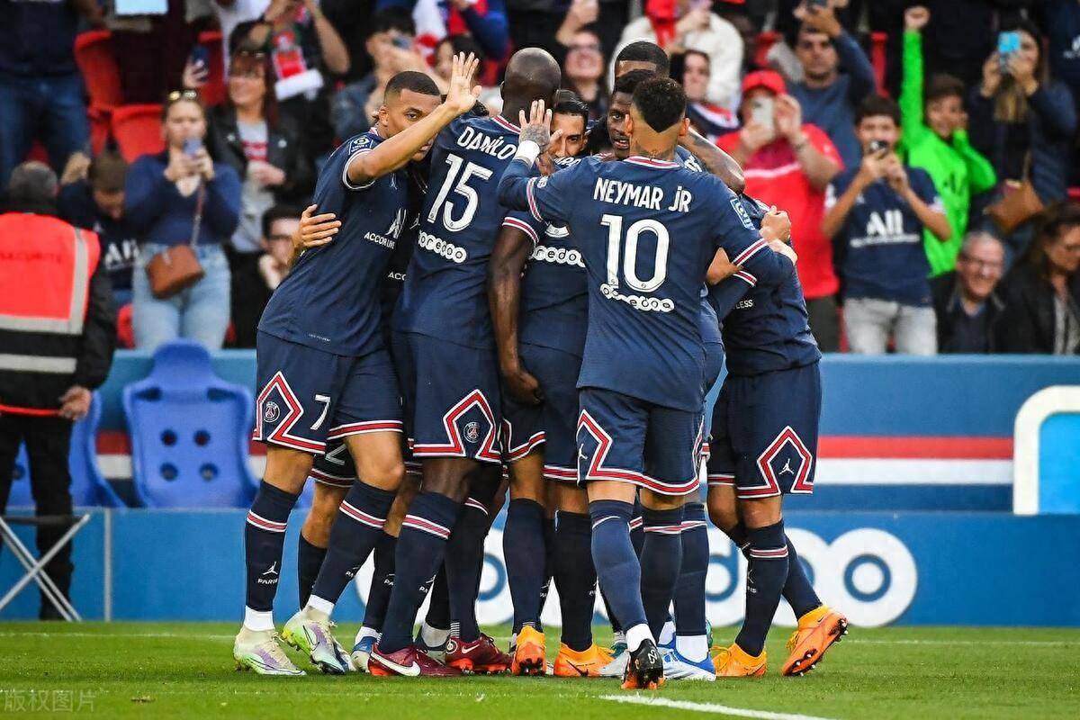 开云体育平台APP-法甲赛场上演激烈对决，胜者笑傲群雄