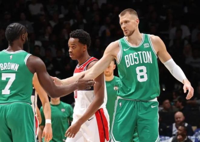 开云体育下载-包含凯尔特人主场轻取老鹰，继续领跑东部的词条