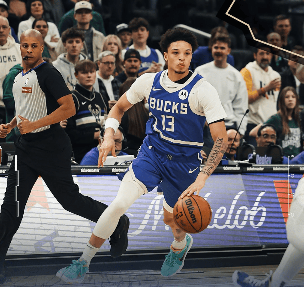 雄鹿队主场连胜，雄踞东部榜首