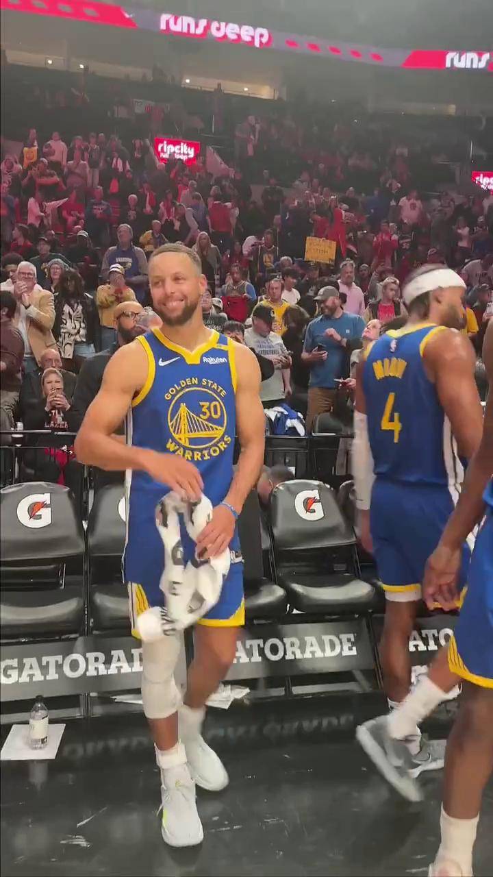 勇士主场大胜开拓者，系列赛3-0领先