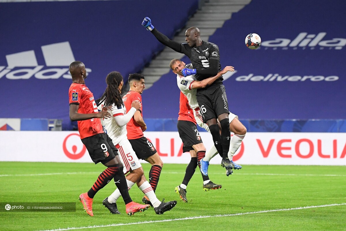 里昂面对雷恩，争夺联赛积分榜前列位置