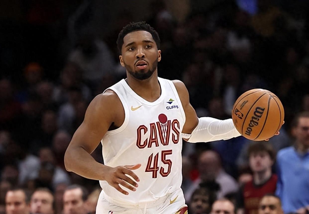 关于热火绝杀雷霆，米切尔扛起全队的信息